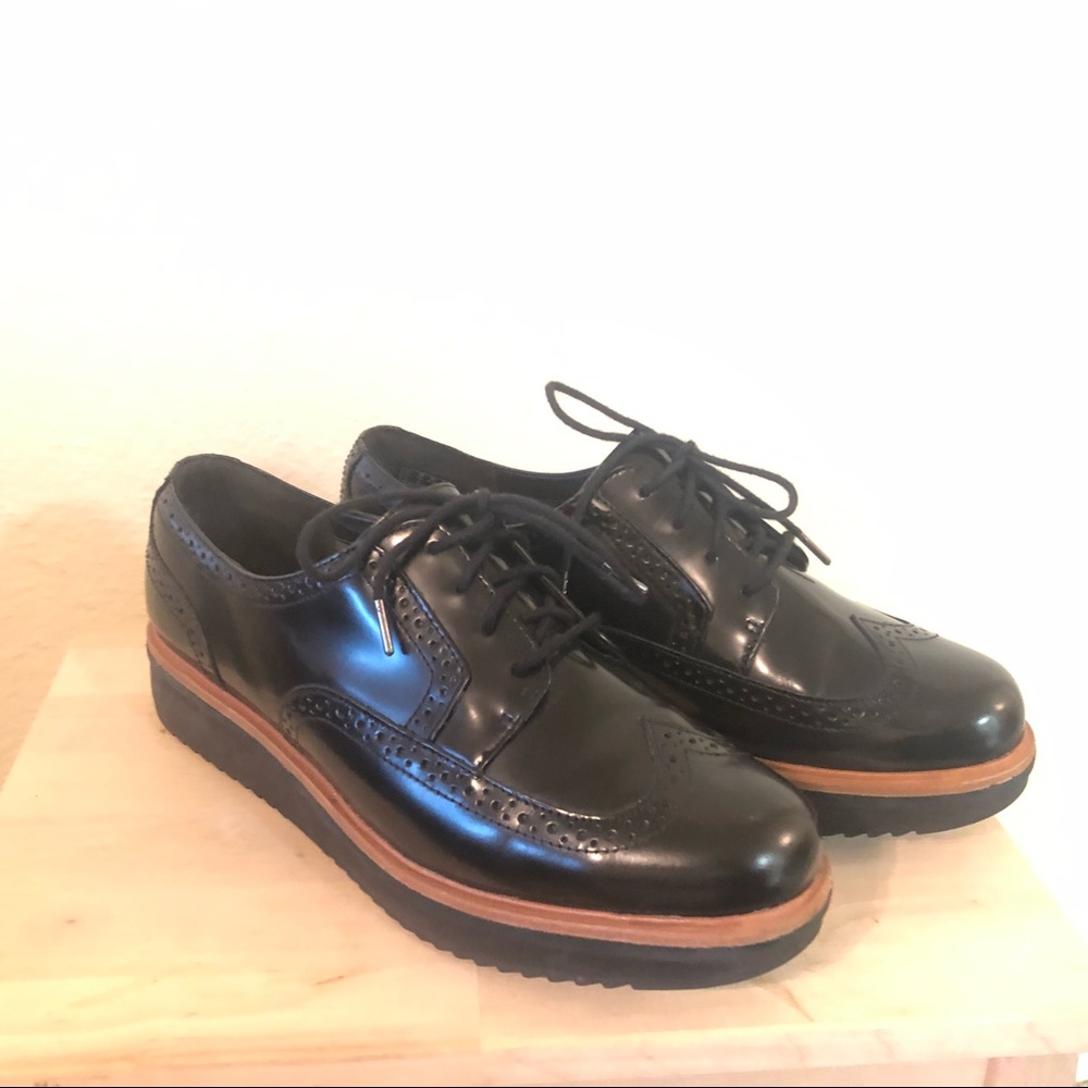 Clarks Women’s Teadale Maira Oxford/Brogue/Wingtip